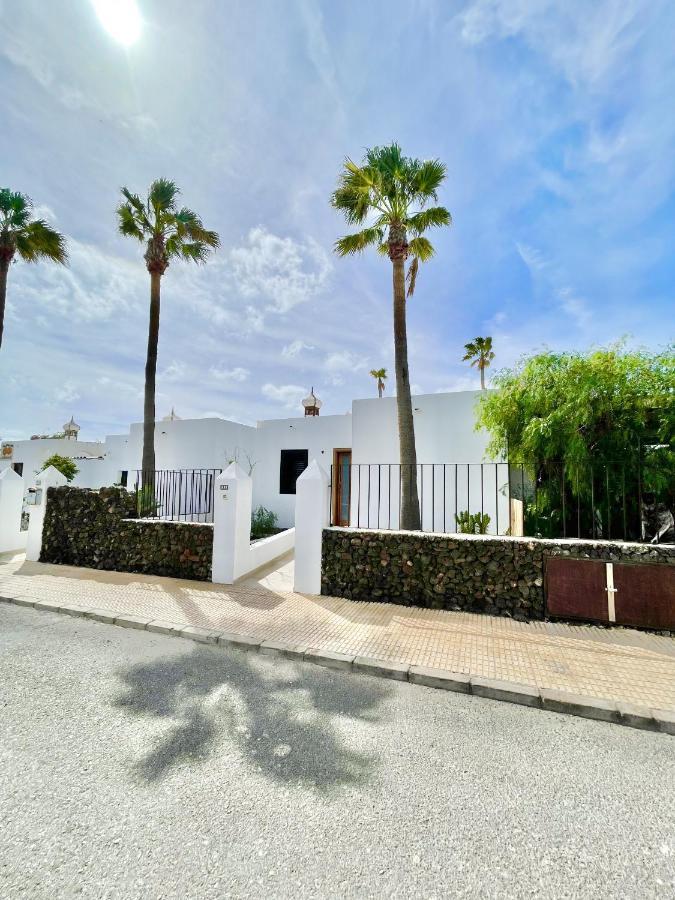 Casahost Townhouse Lise Villa Puerto del Carmen  Buitenkant foto